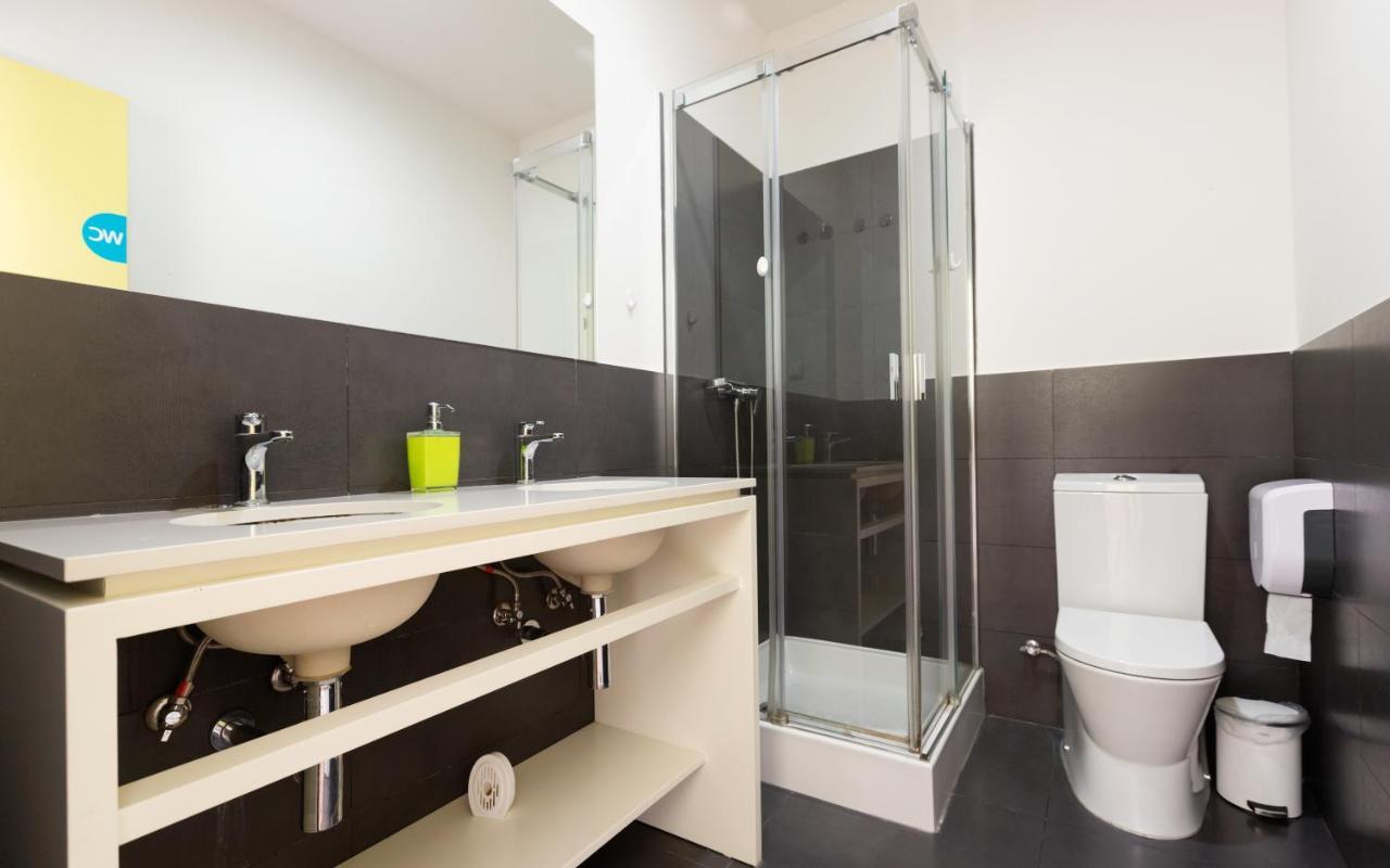 Quarto Twin com Casa de Banho Privativa
