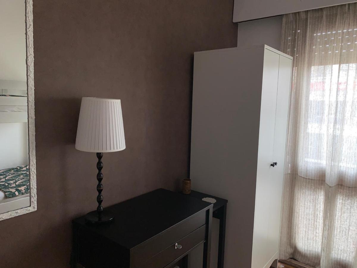 Single Room with Balcony,1059906049:JPEG