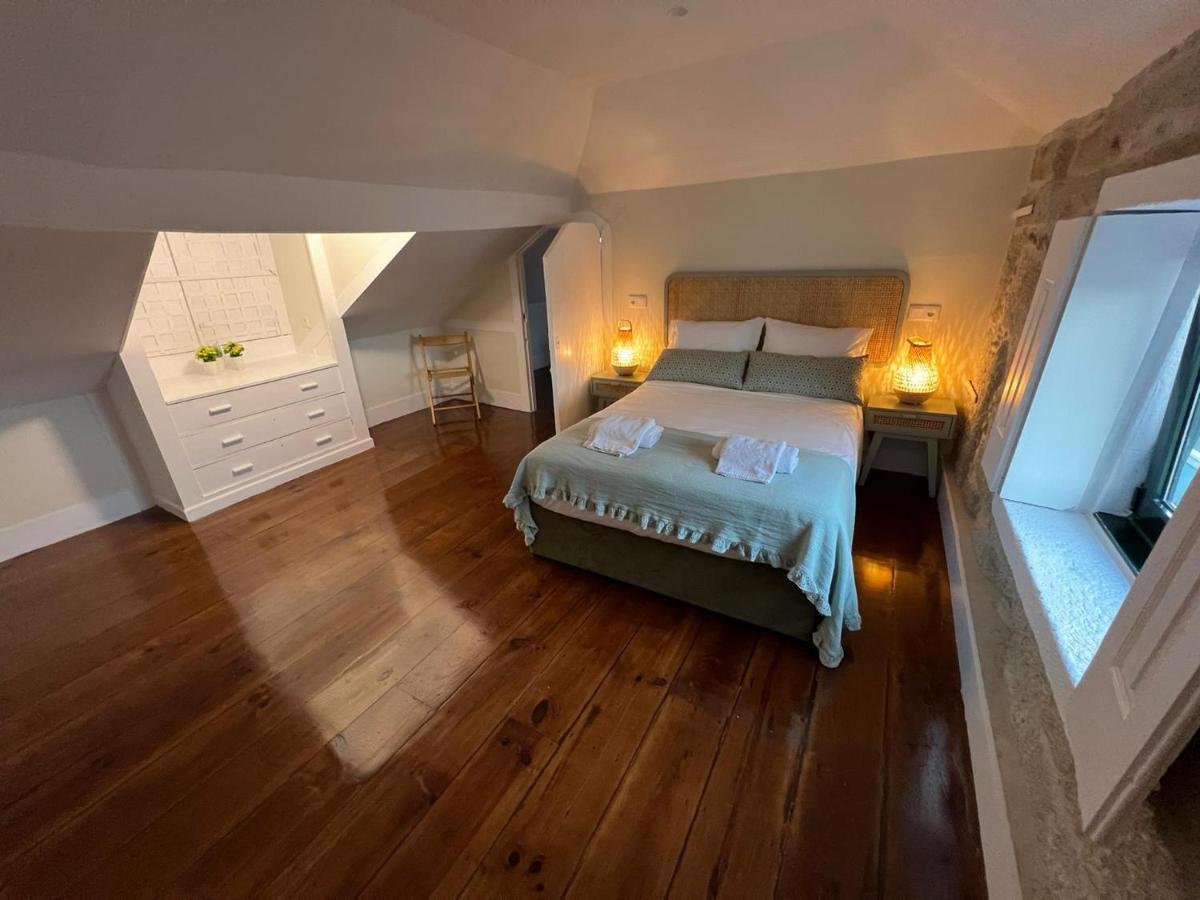 Quarto Triplo com Casa de Banho Partilhada
