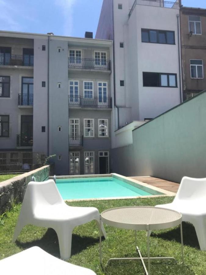 Apartment Balcony,803997261:JPEG