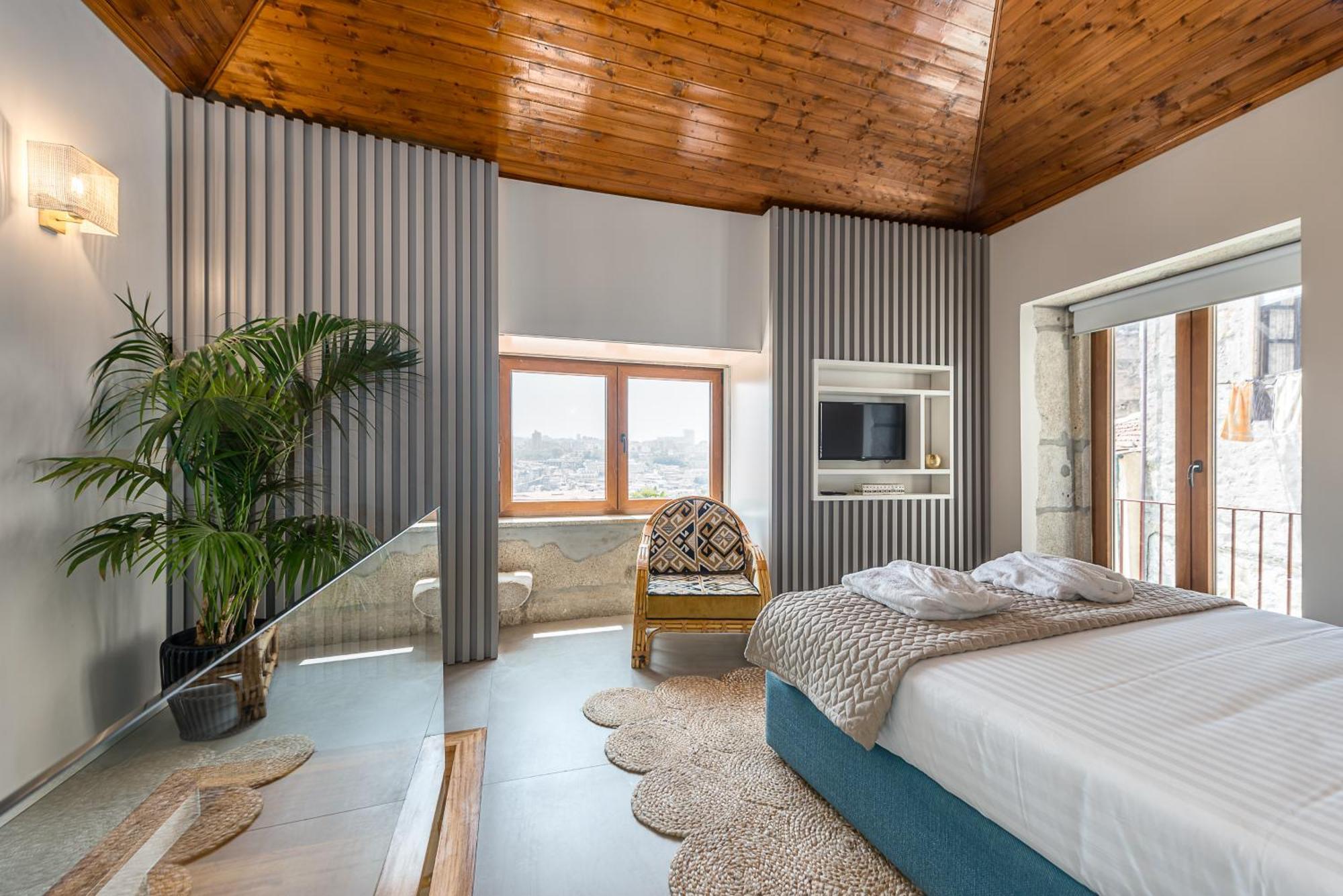 Two-Bedroom House,887645305:JPEG