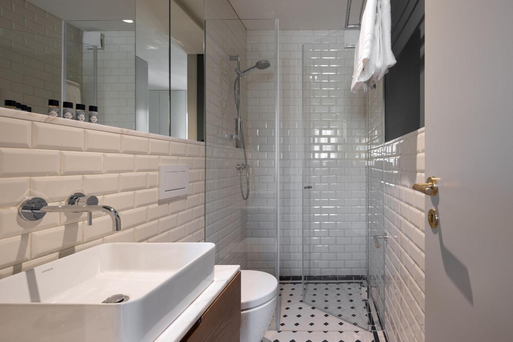 Deluxe Double or Twin Room Garden View
