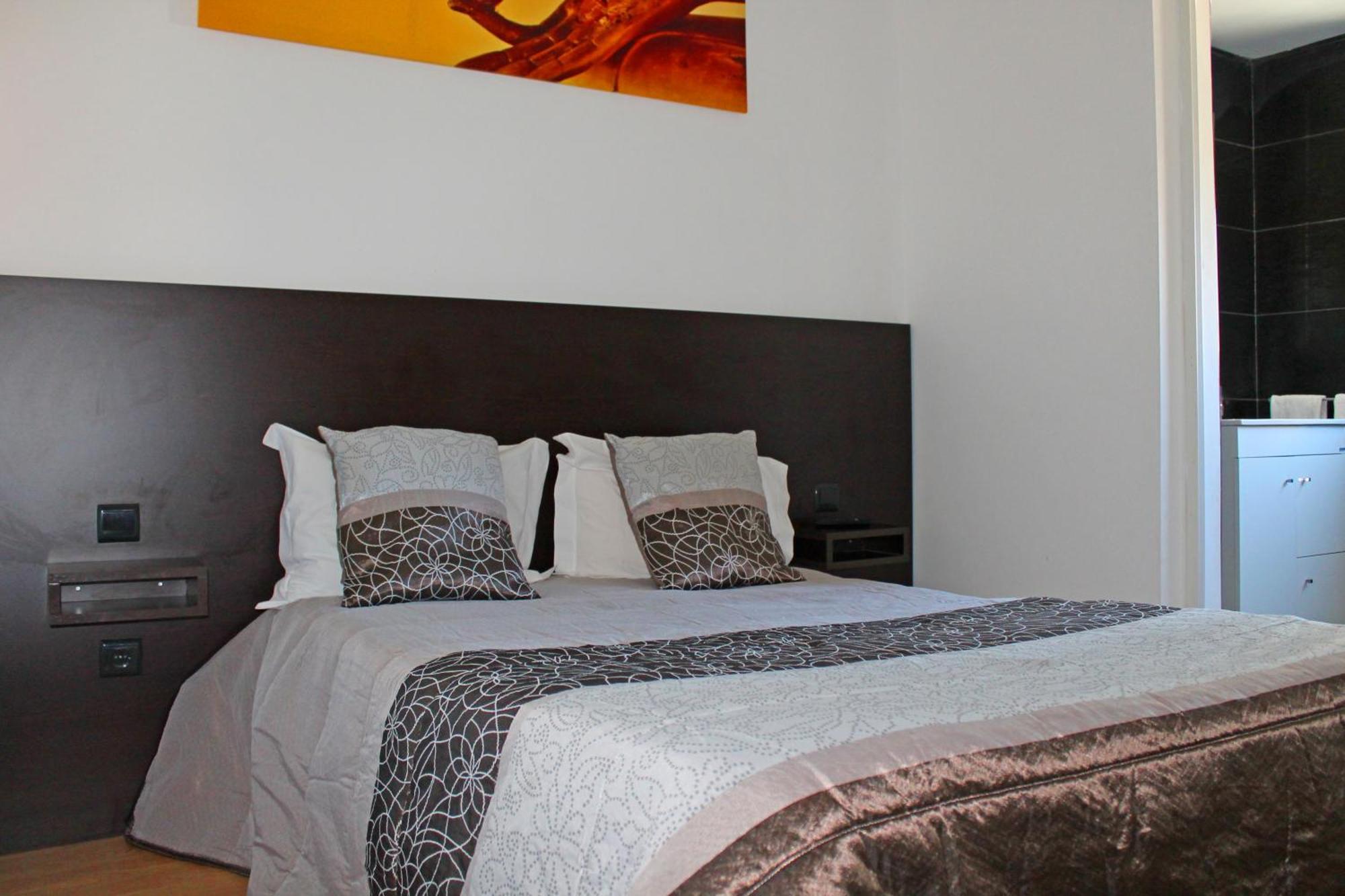 Budget Double Room,705496342:JPEG
