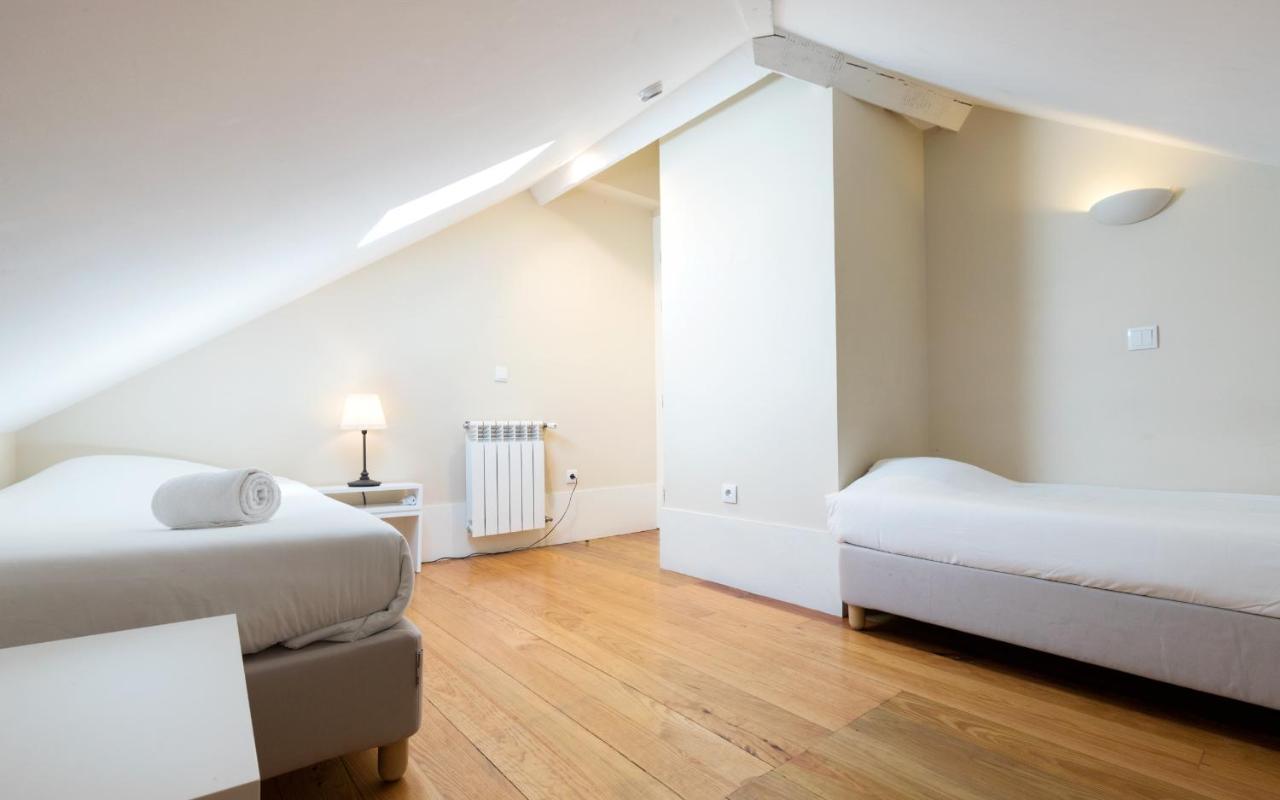 Twin Room Shared Toilet