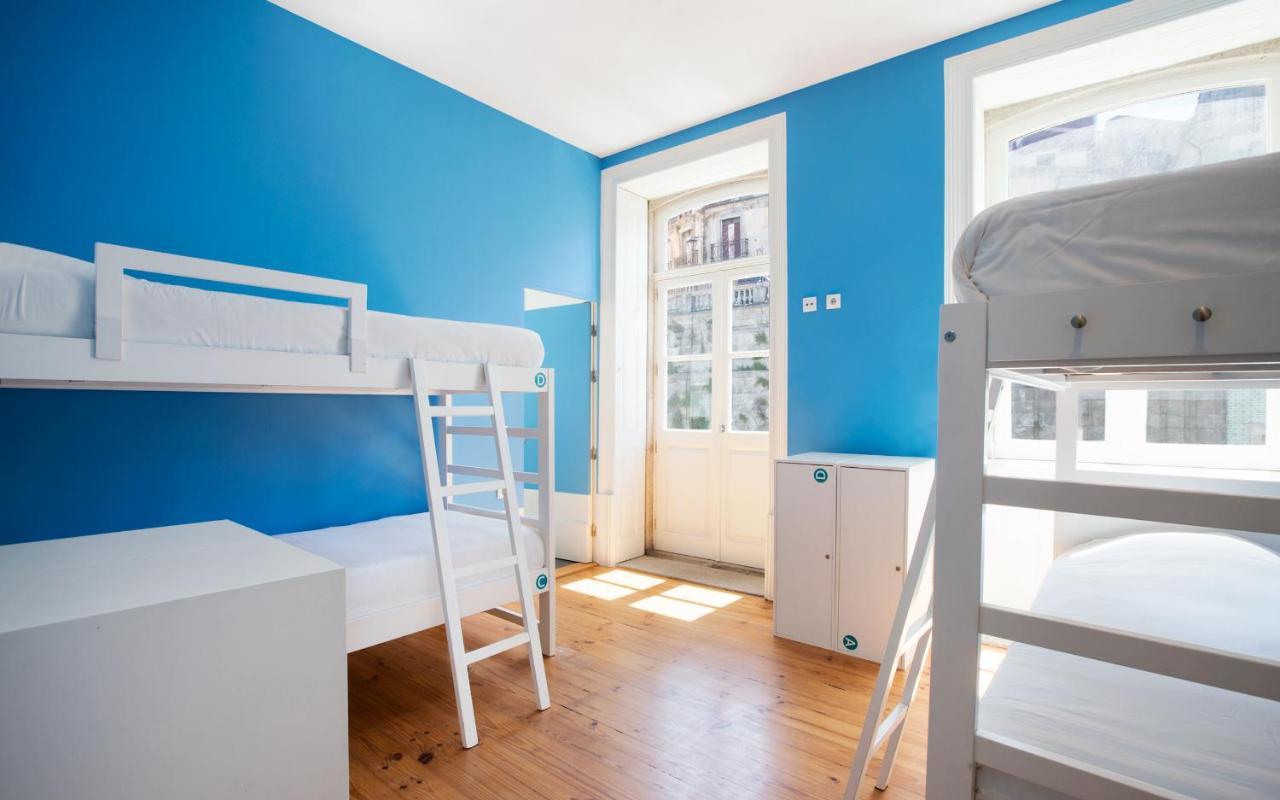 Bed 4-Bed Mixed Dormitory Room