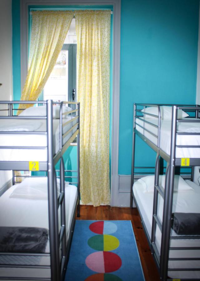 Bed 4-Bed Mixed Dormitory Room