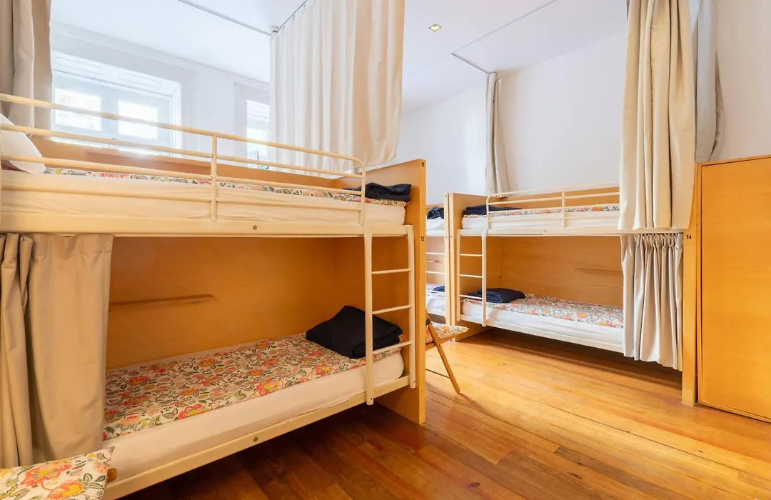 Porto Lounge Hostel & Guesthouse By Host Wise-1
