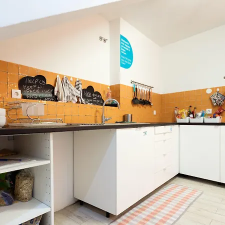 Best Guest Porto Hostel-3